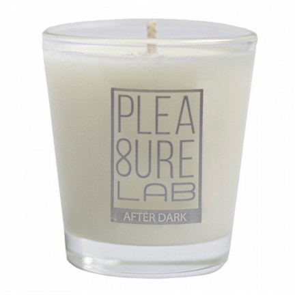 Массажная аромасвеча Pleasure Lab After Dark с ароматом бренди 50 мл Массажная аромасвеча Pleasure Lab After Dark с ароматом бренди 50 мл