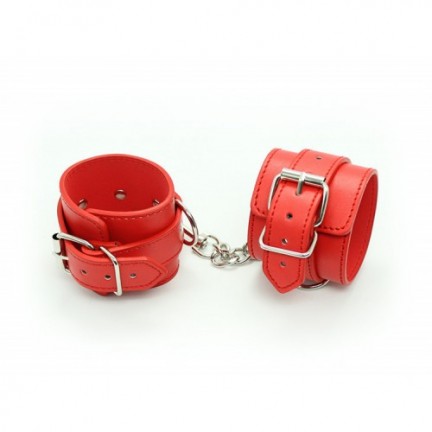 Красные наручники с карабином